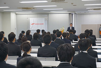 マルハニチロ物流グループの入社式総勢60名で開催されました（2019）